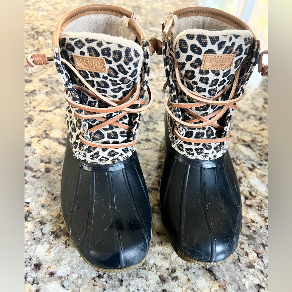 Sperry Duck Boots • Leopard Print • Size 2M (Youth)